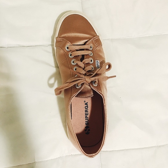 Blush Satin Supergas!! - Picture 5 of 5